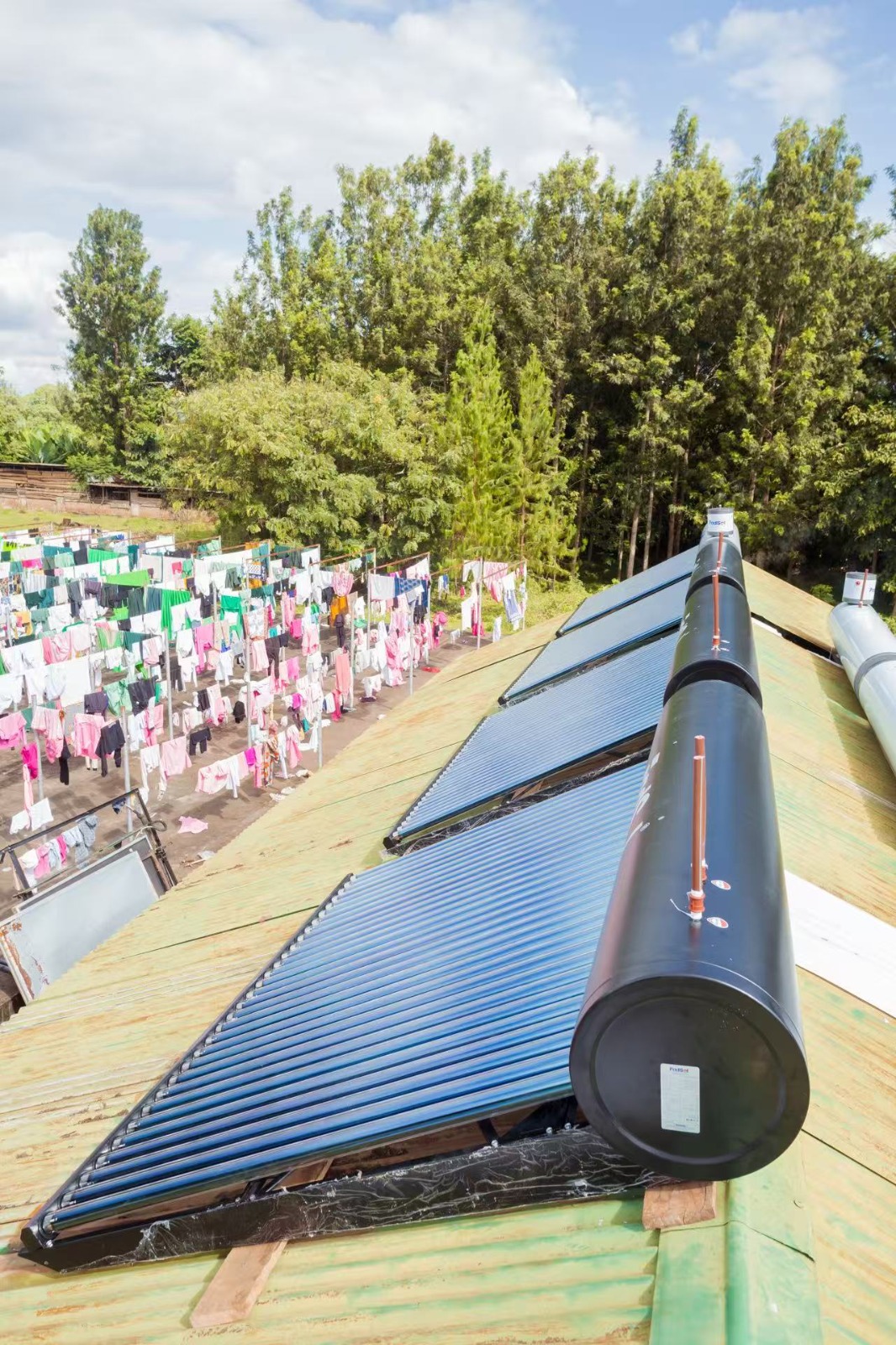 Solar Water Heater SS Pressurized Tube 200Litres